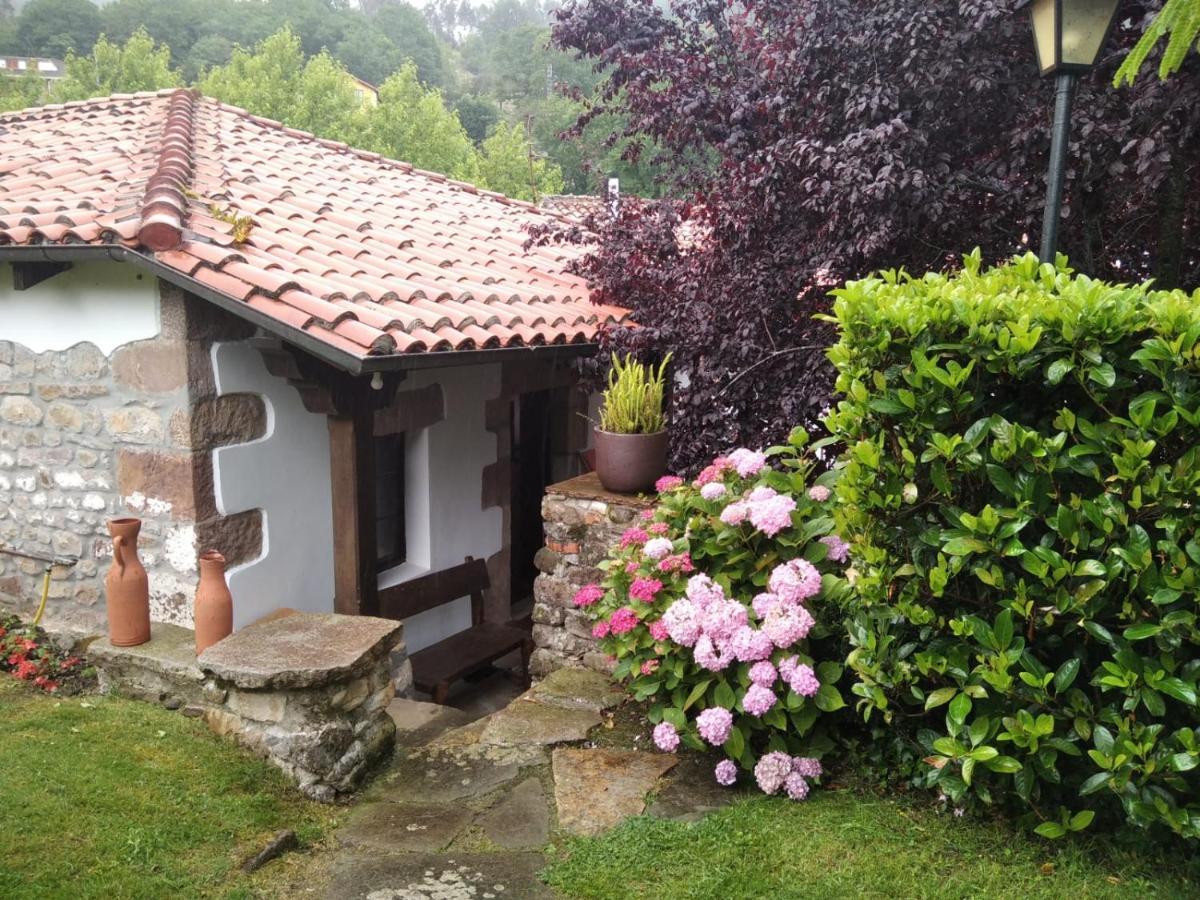 Hdec Hosteria De Castaneda Alojamiento Turistico Puente Viesgo Esterno foto