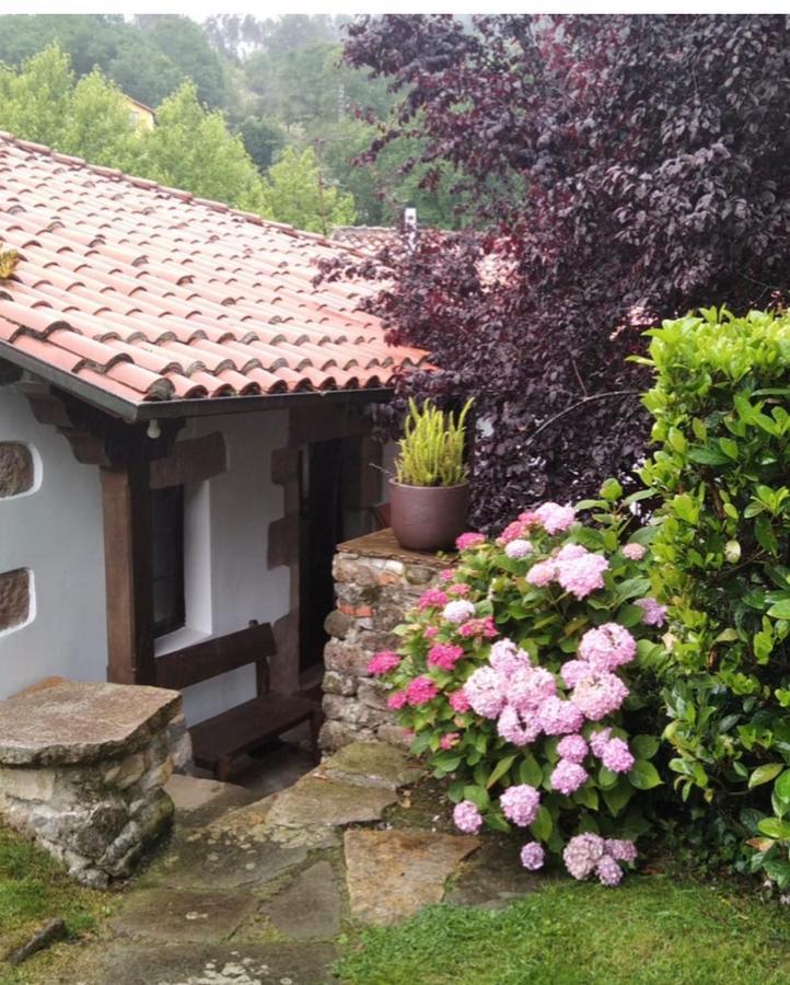 Hdec Hosteria De Castaneda Alojamiento Turistico Puente Viesgo Esterno foto